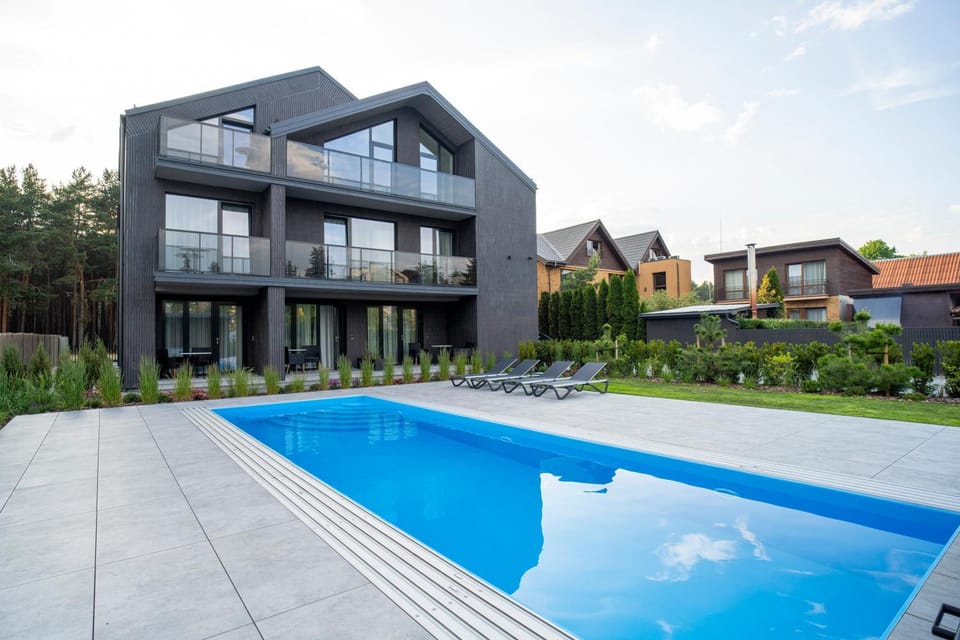 Property building, Day, Garden view, Pool view, Swimming pool, sunbed