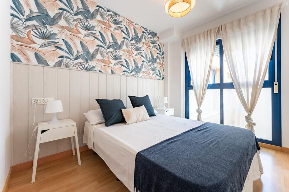 CT 252 - Faro's Malaga Citylights - Amazing Roof Terrace Apartment in Malaga