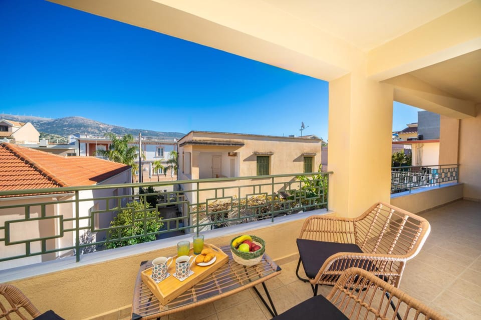Natural landscape, View (from property/room), Balcony/Terrace, Mountain view