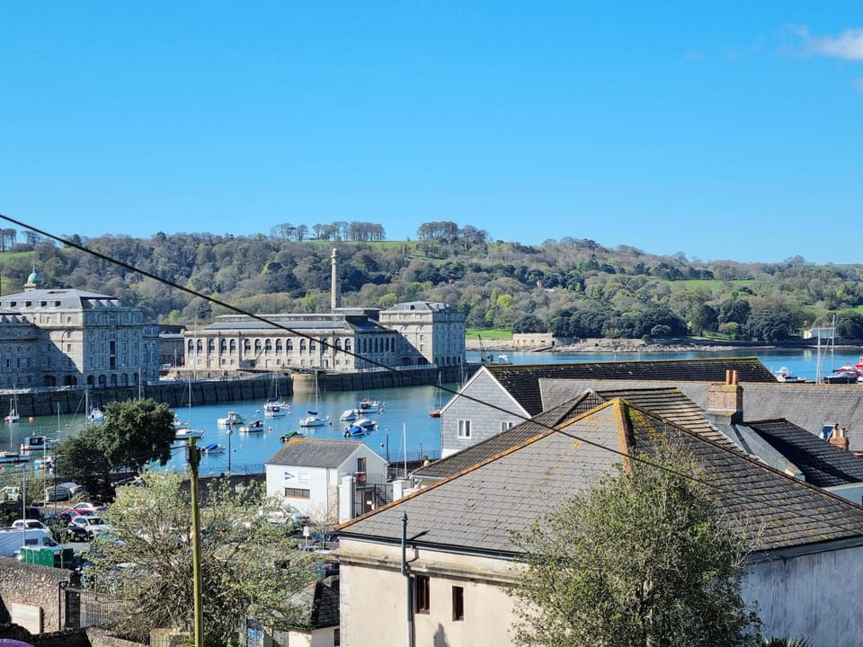 River view, River view