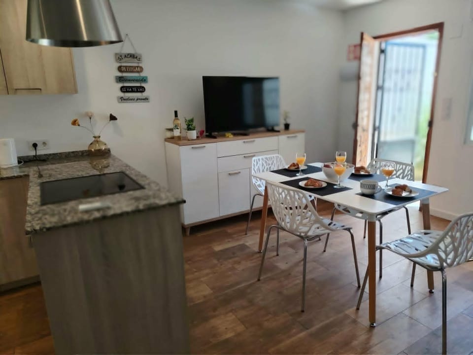 Casa Alex Torrevieja- Holiday House - con piscina comunitaria House in Torrevieja
