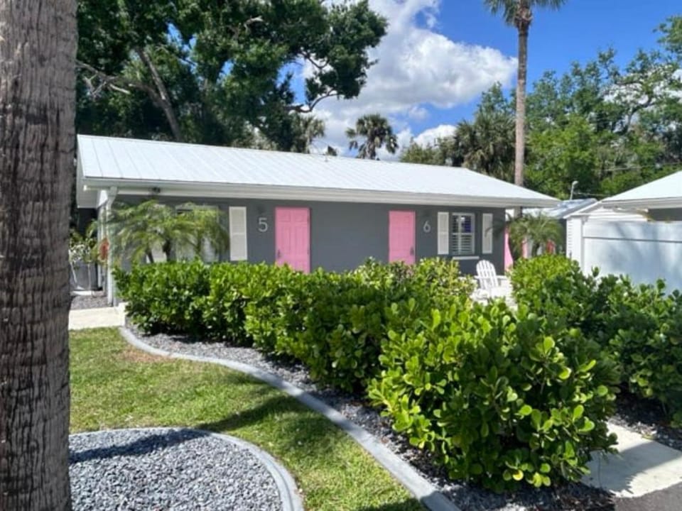 Sunset Inn Apartment in Charlotte Harbor