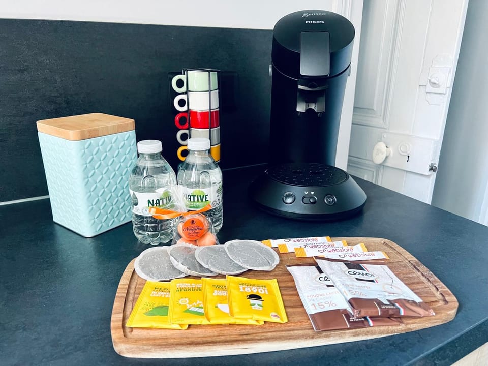 Coffee/tea facilities, Food and drinks, Drinks