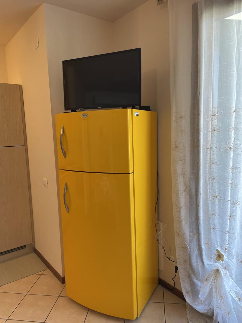 TV and multimedia, Kitchen or kitchenette