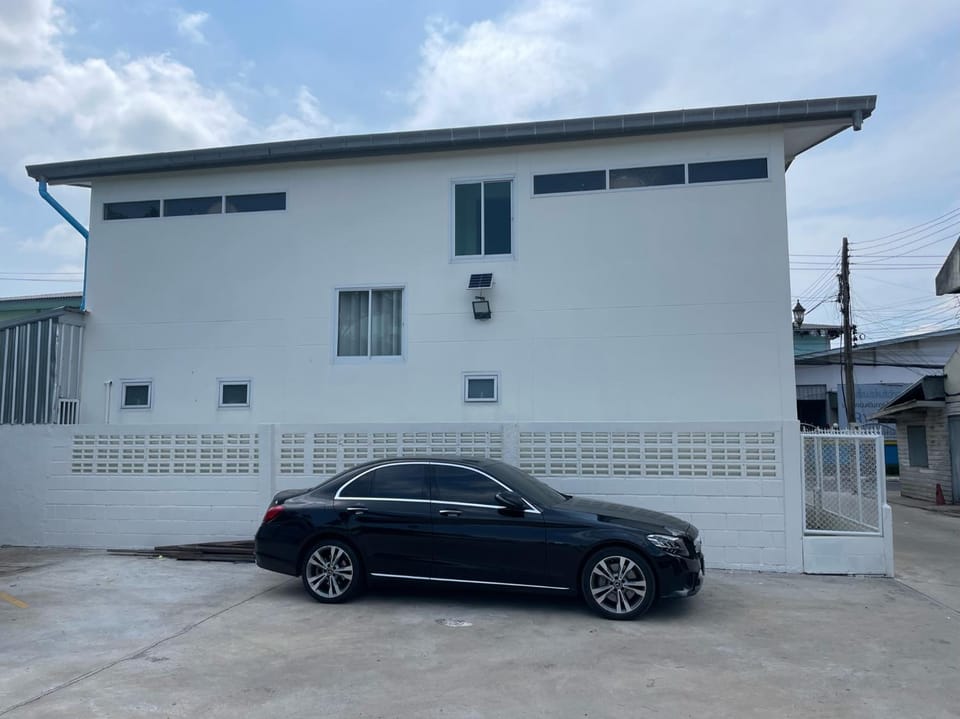 Property building, Day, Parking