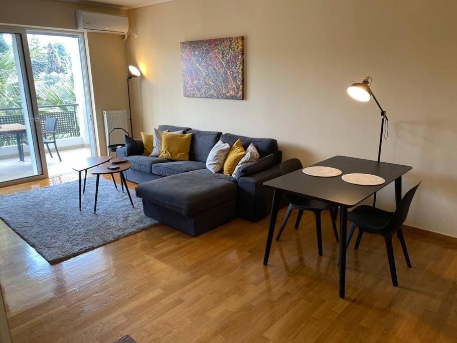 Cozy Apartment with Scenic View Apartment in Chalandri
