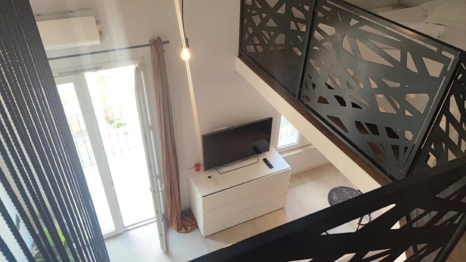Duplex balcon centre mer 408 Apartment in Nice