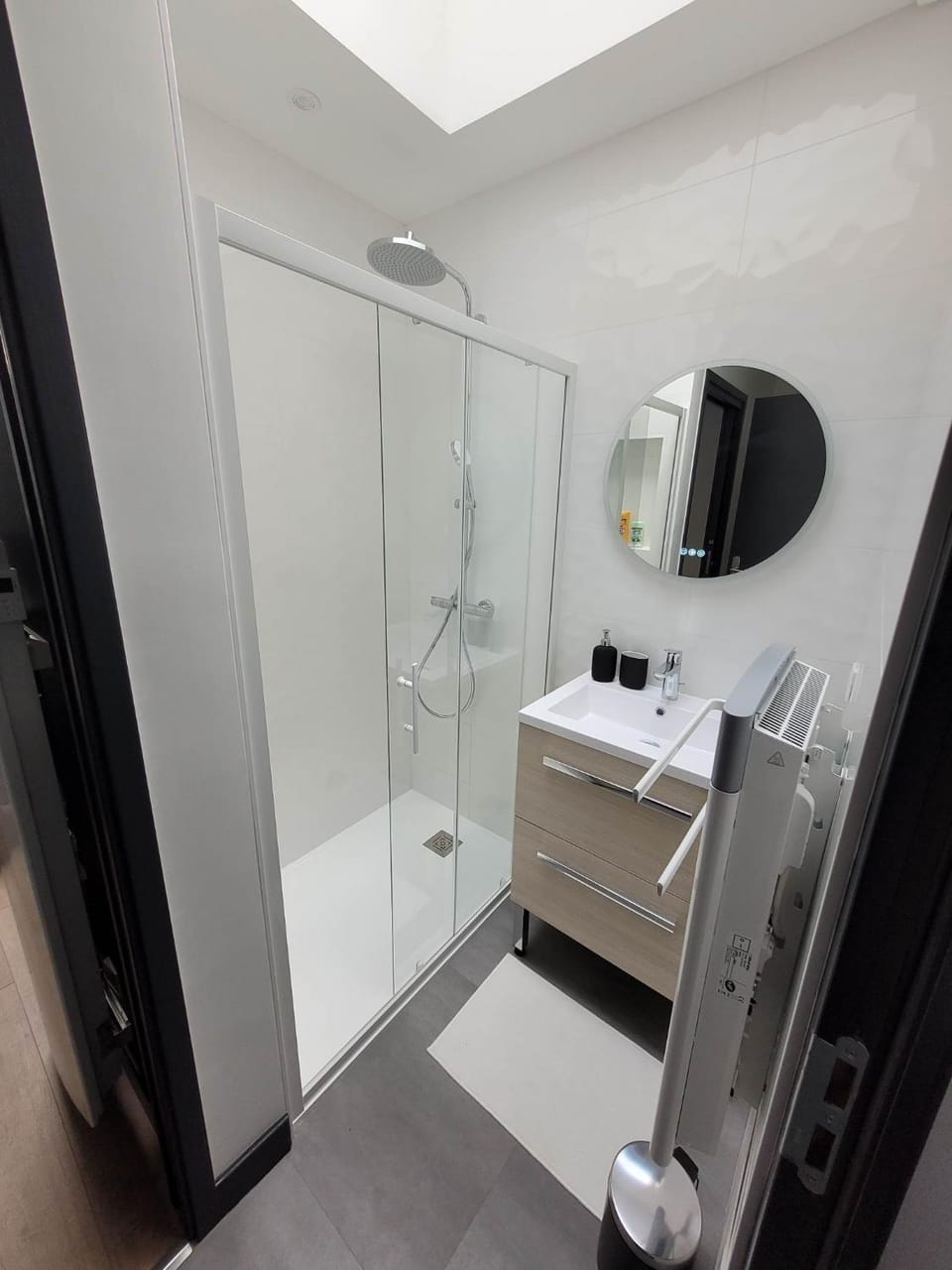 Shower, Bathroom
