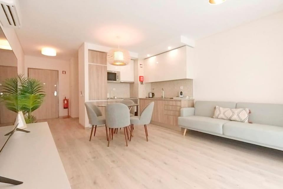 Kitchen or kitchenette, Living room, Dining area
