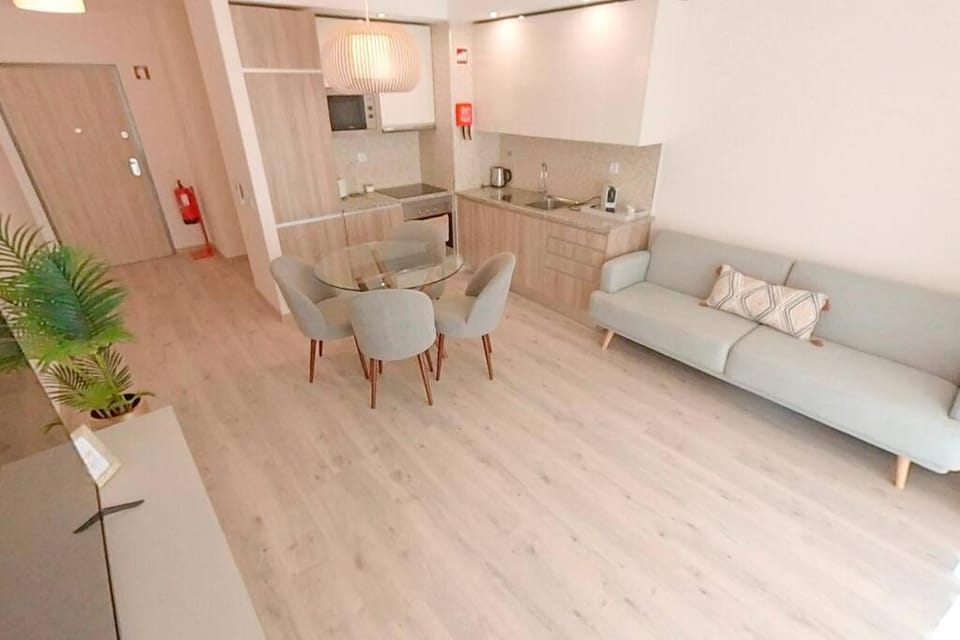TV and multimedia, Kitchen or kitchenette, Living room, Dining area