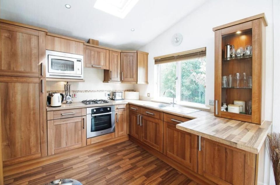 10 Trehawks Chalet in England