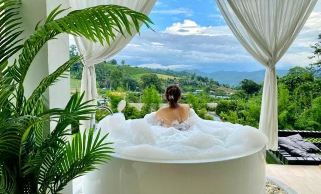 Day, Natural landscape, Hot Tub, Mountain view
