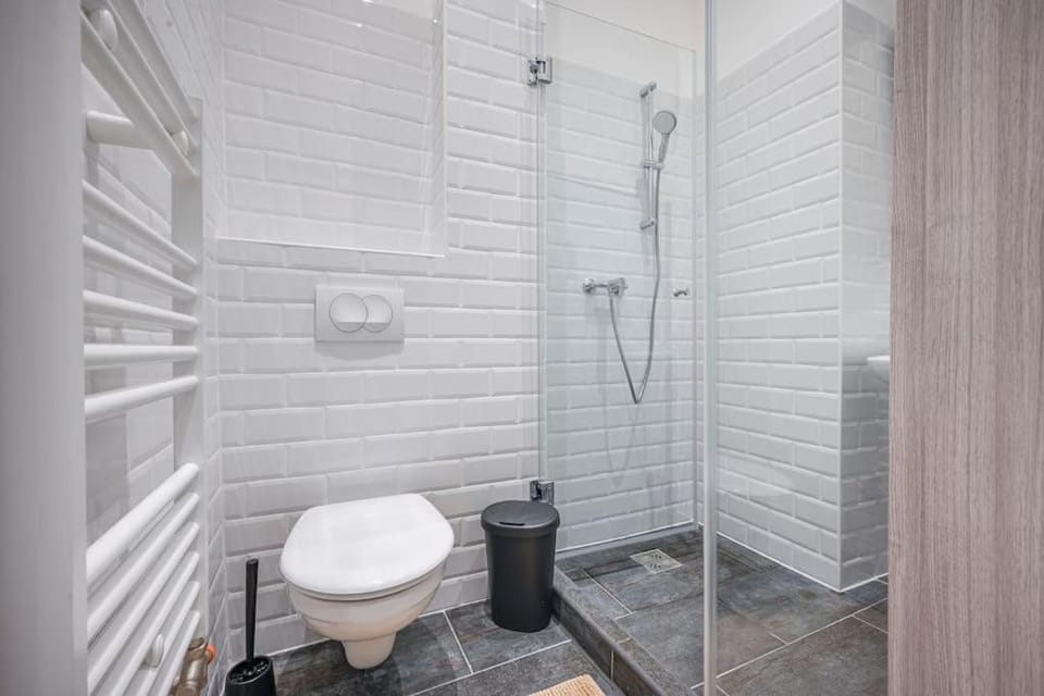 Dual 2BR Comfort Escape with 2 Bathroom by NW Apartment in Budapest