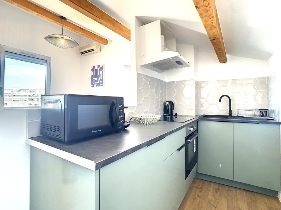 Coffee/tea facilities, Kitchen or kitchenette, minibar, pet friendly, stove, toaster