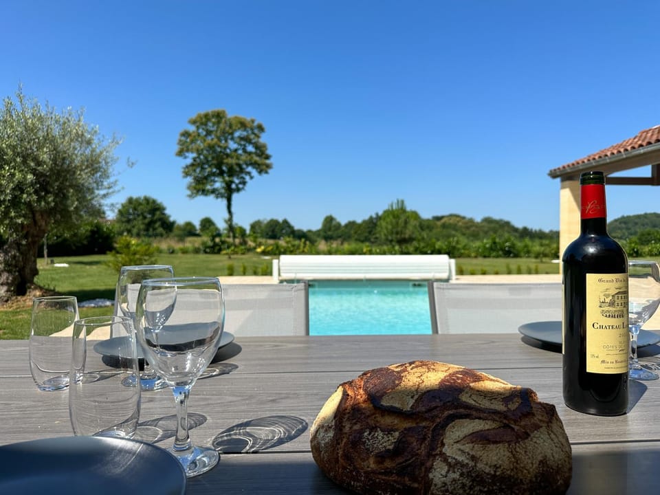 Villa Sarlat ,piscine/jacuzzi Villa in Nouvelle-Aquitaine