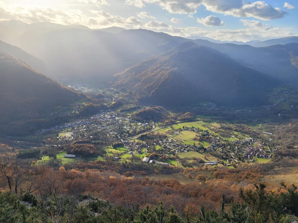 Nearby landmark, Day, Natural landscape, Bird's eye view, Mountain view