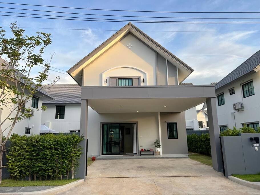 MOST Family 456/66 Ubon-Thailand Villa in Laos