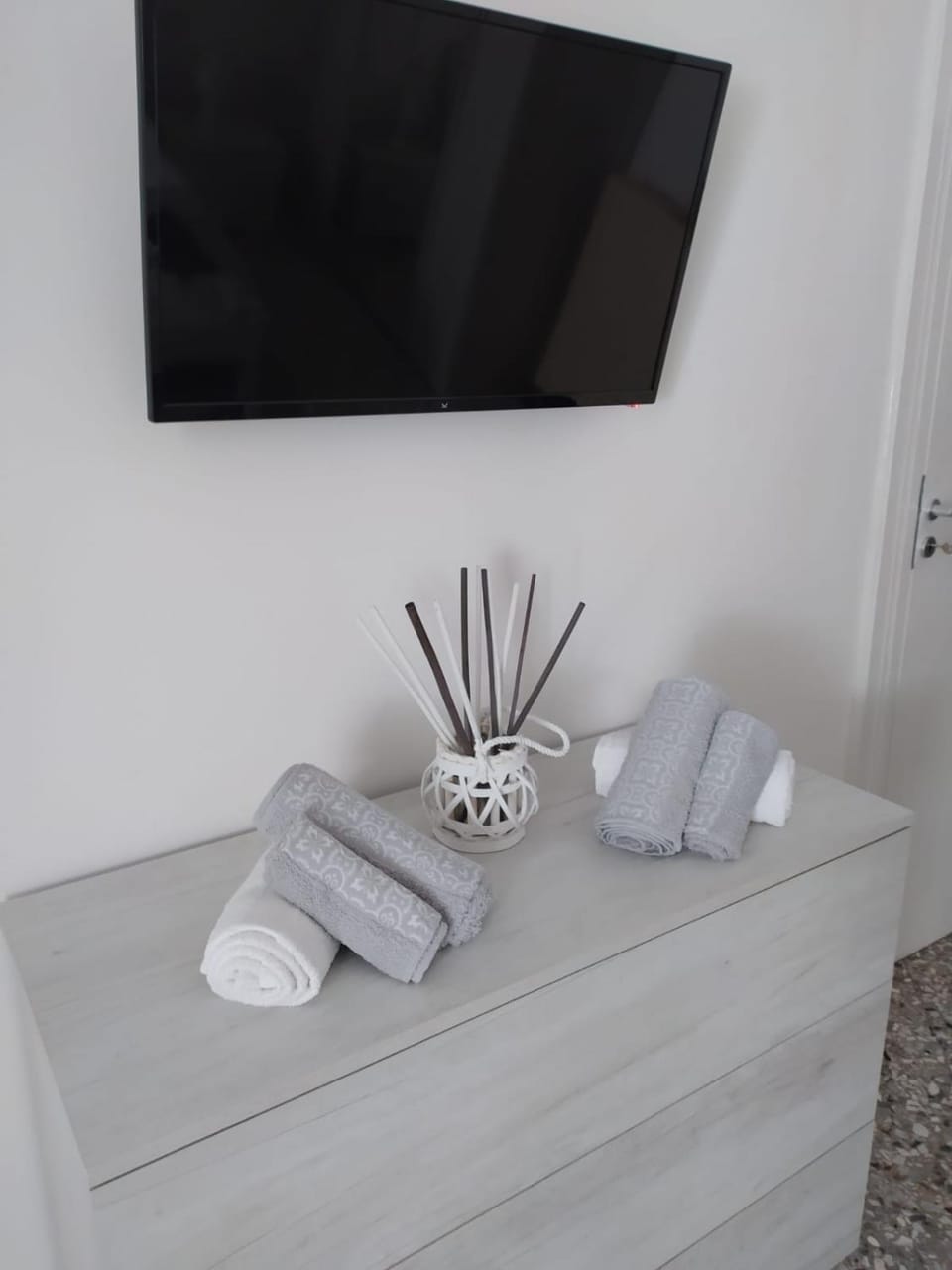 TV and multimedia, towels