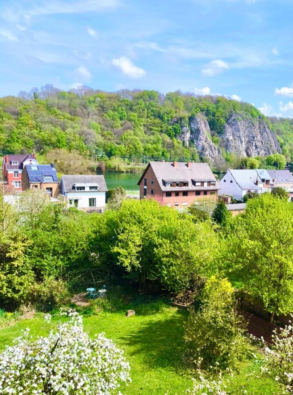 View (from property/room), Garden view, Mountain view