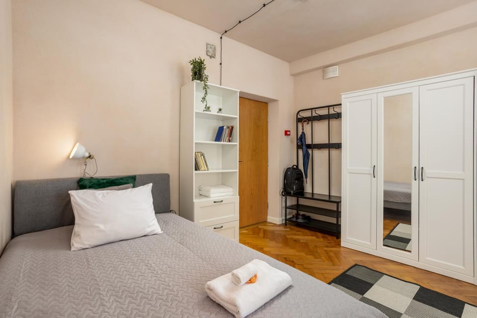 Bed, Photo of the whole room, Bedroom, towels, wardrobe