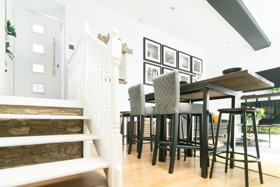 Bumblebee Cottage Frome Longleat Aqua Sana Bath PRIVACY late check out House in Frome