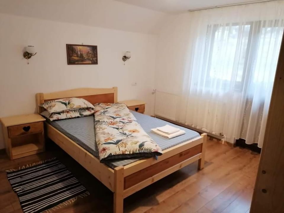 Cabana Inima Munților Bed and Breakfast in Cluj County