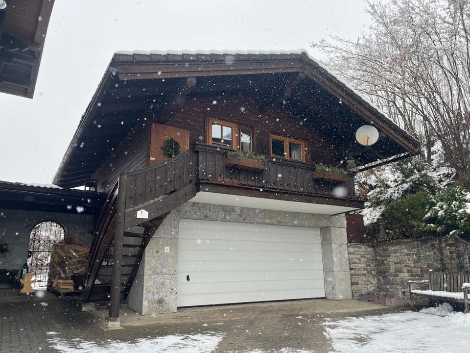 Property building, Winter