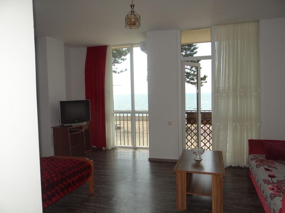 TV and multimedia, Balcony/Terrace