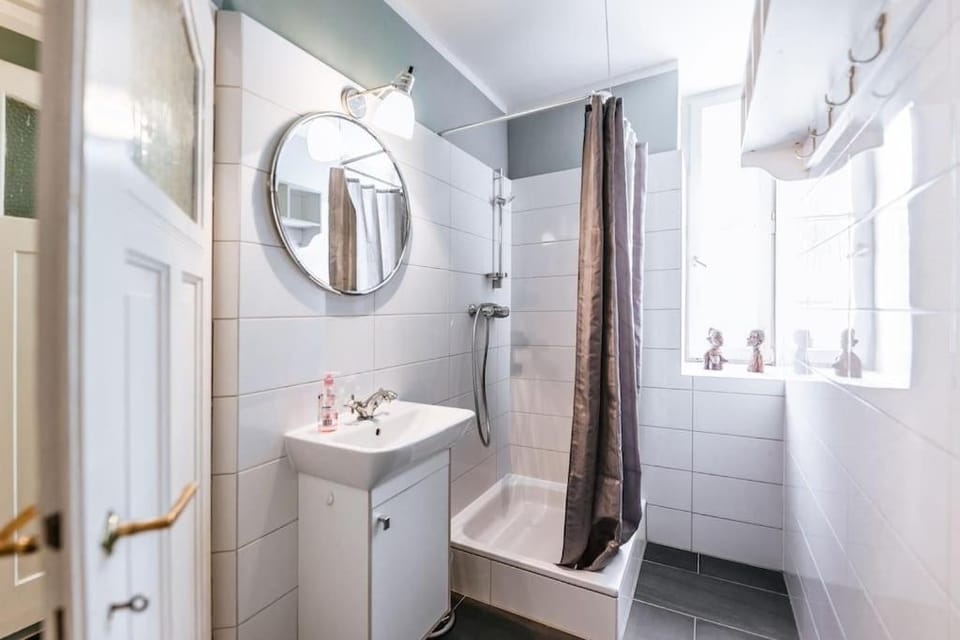 Shower, Bathroom