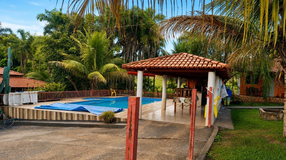 Property building, Swimming pool