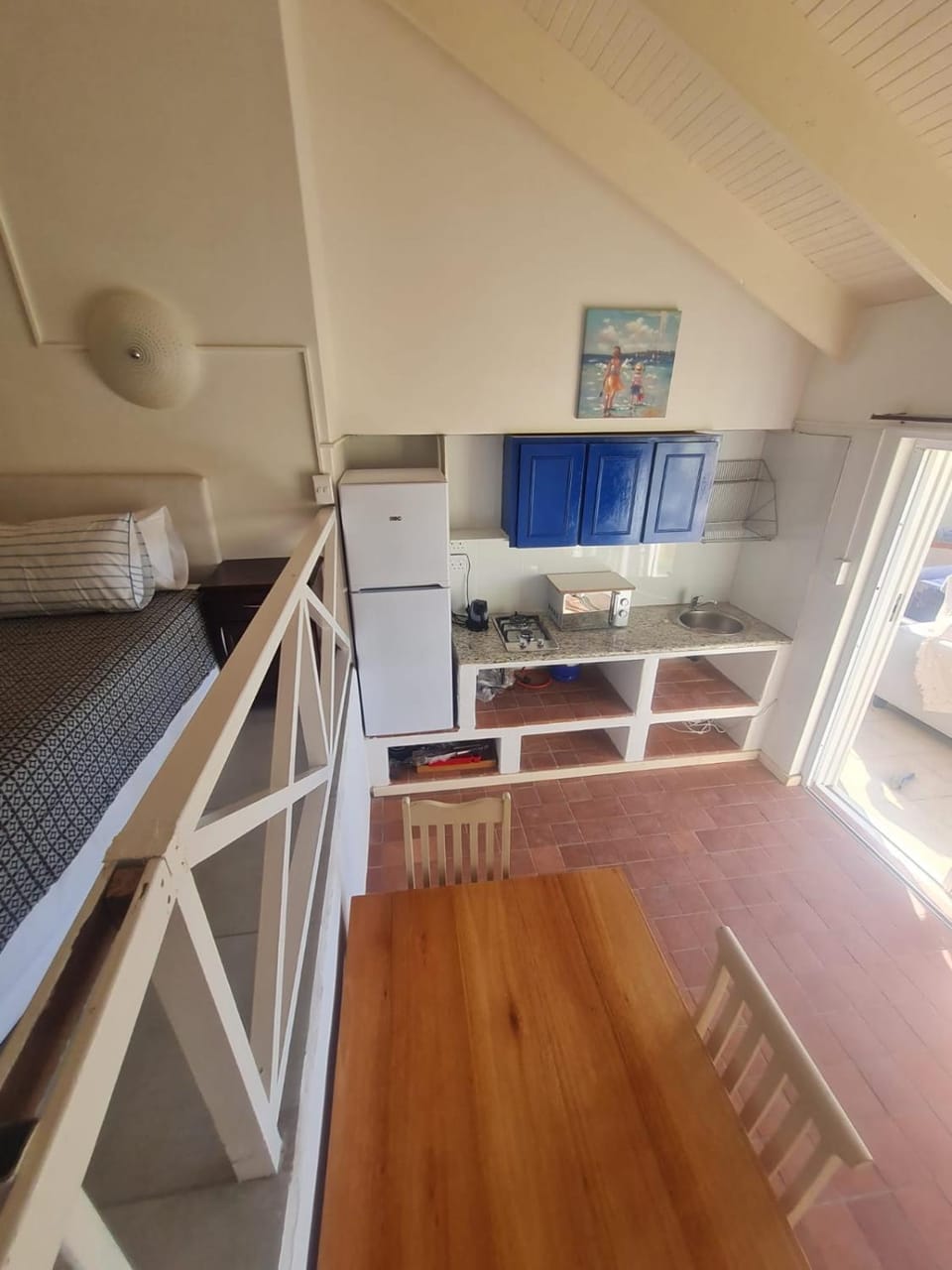 Bed, Kitchen or kitchenette, Living room, Photo of the whole room, Dining area, hair dresser