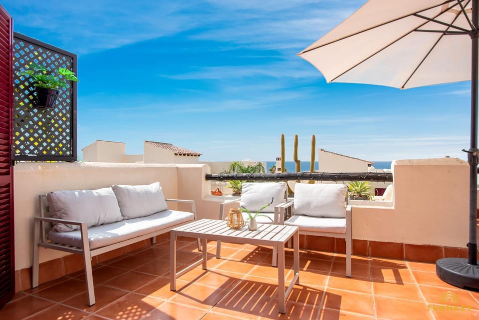 Balcony/Terrace, Seating area, Sea view, sunbed