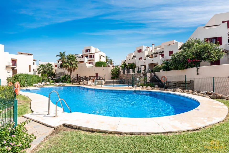 Garden, Pool view, Swimming pool