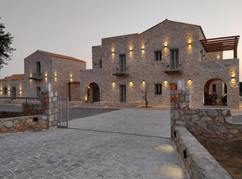 Terra Di Pietra Exclusive Suites & Apartments Apartment hotel in Peloponnese Region