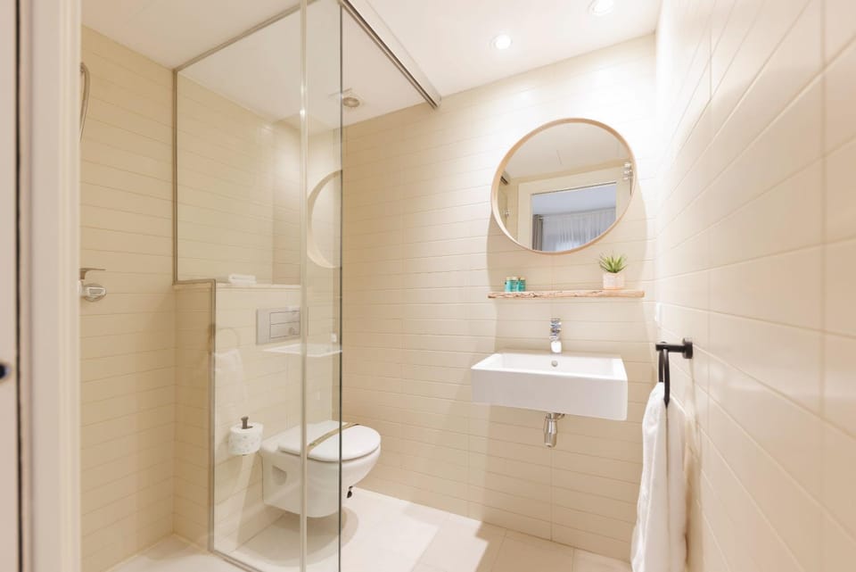 Shower, Toilet, Bathroom