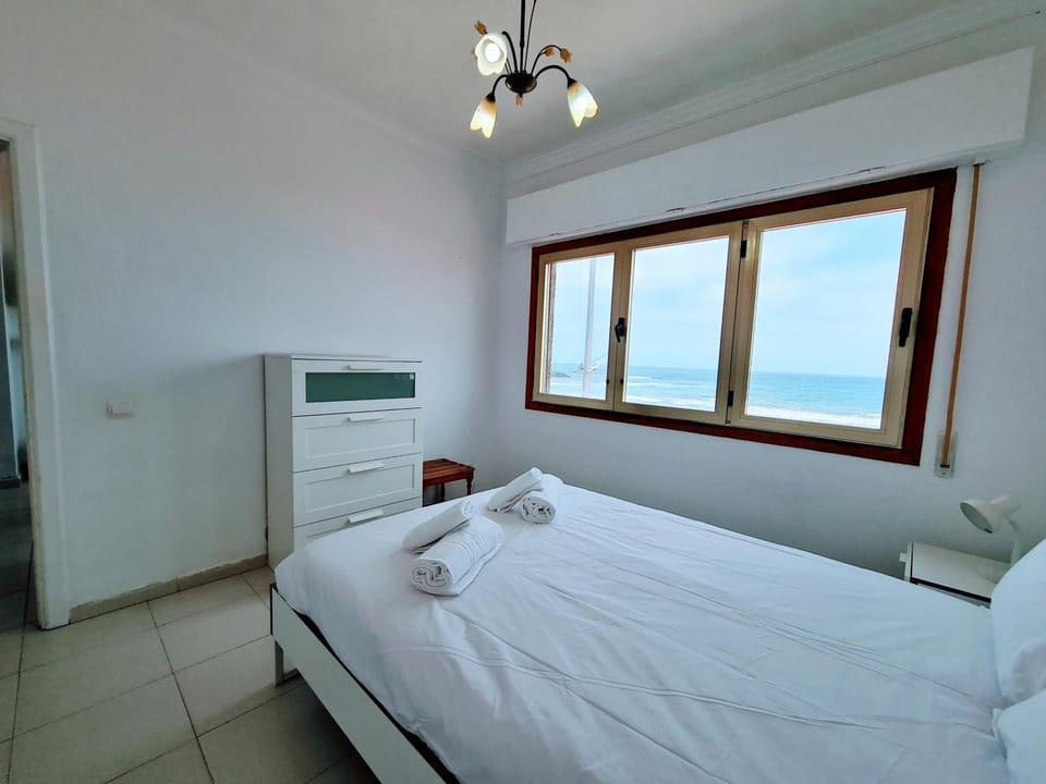 Bed, Photo of the whole room, Bedroom, Sea view