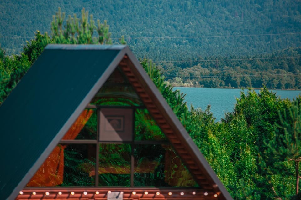 Shaori Lake Cottages Villa in Georgia