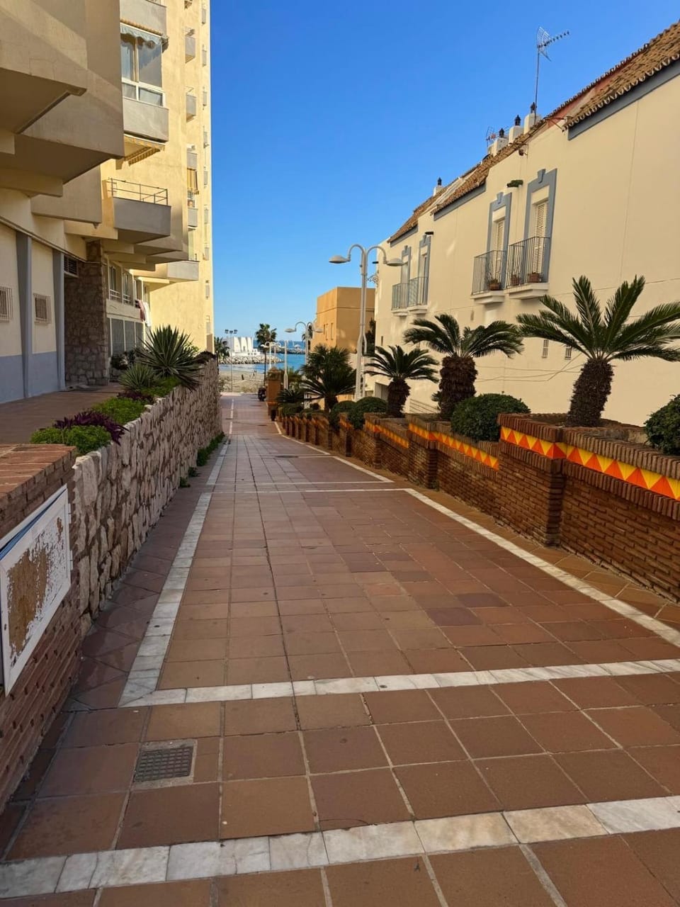 TAM9 - Nuevo, Wifi, Vistas al mar, 1 linea de Playa, Puerto Deportivo Puerto Marina, Benalmádena Apartment in Benalmadena
