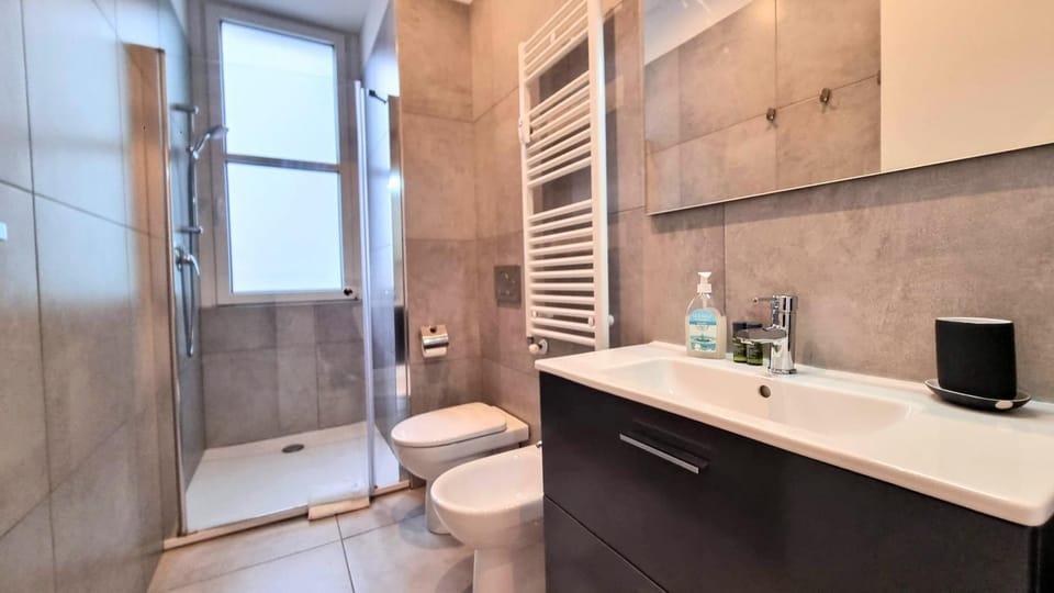 Shower, Toilet, Bathroom, bidet