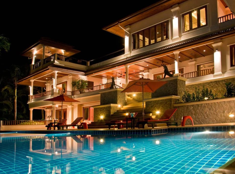 Property building, Balcony/Terrace, Swimming pool