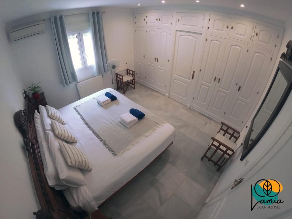 Bed, Photo of the whole room, Bedroom, towels, wardrobe