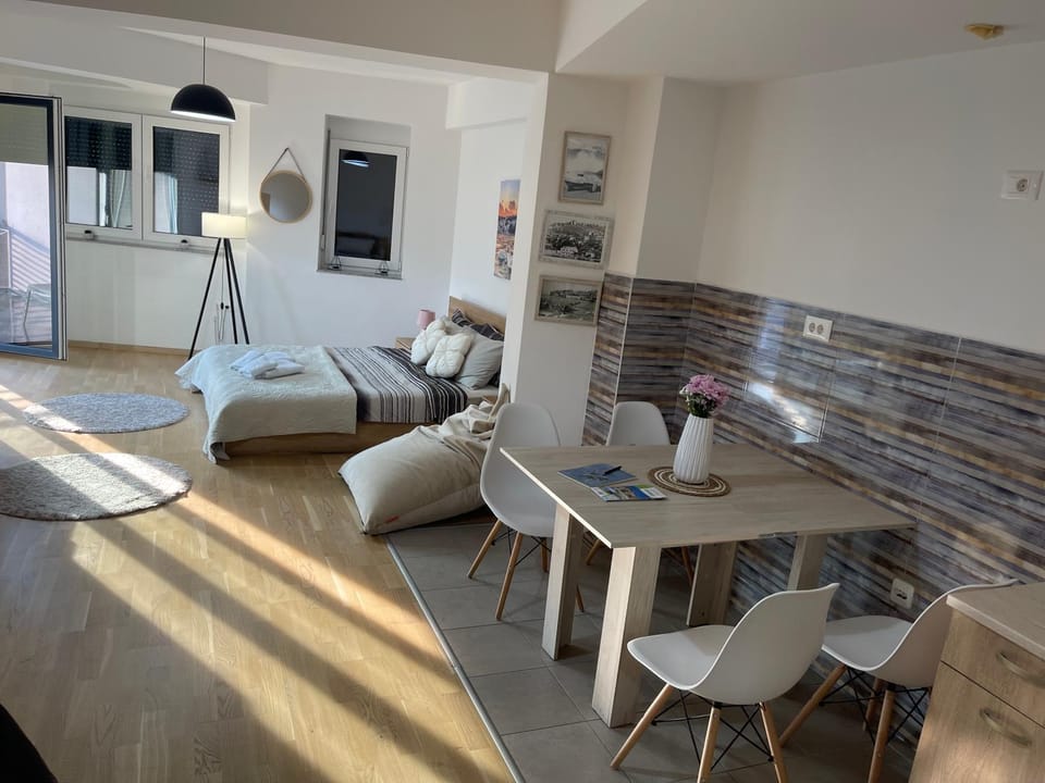 R&B Apartment City Center Apartment in Ohrid