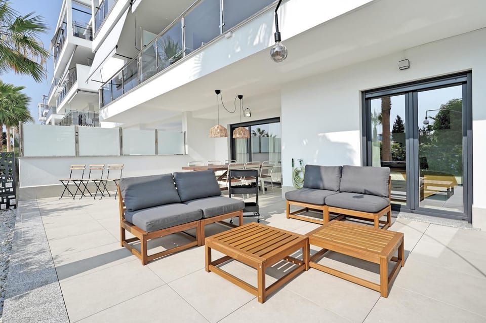 Off site, Summer, Balcony/Terrace