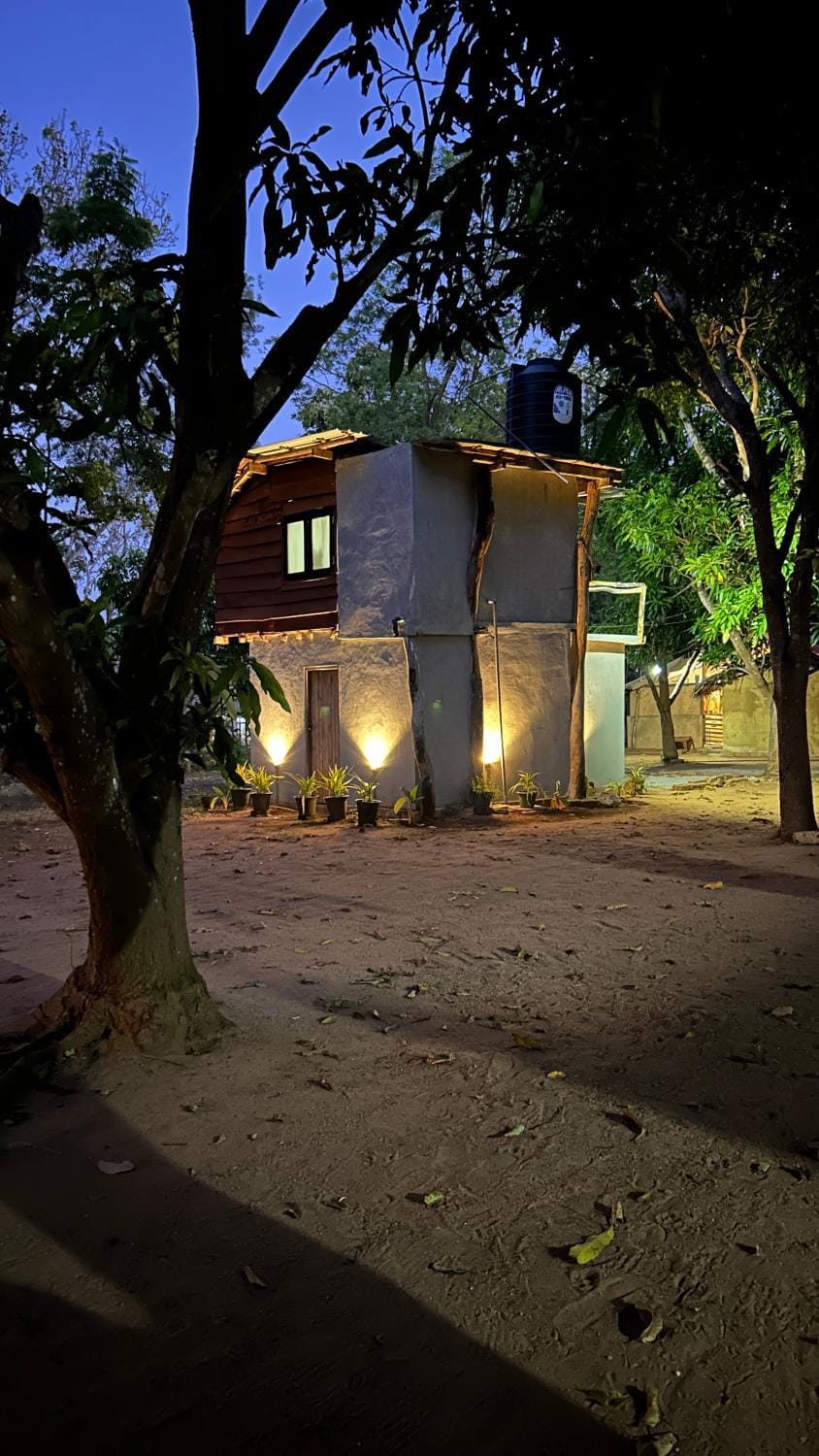 Property building, Night