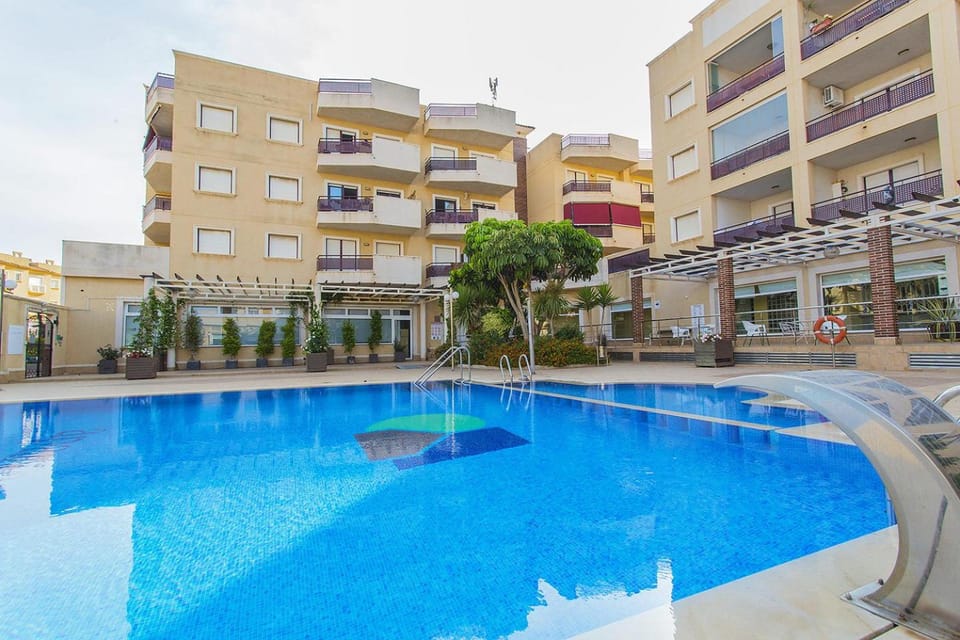 Property building, Swimming pool