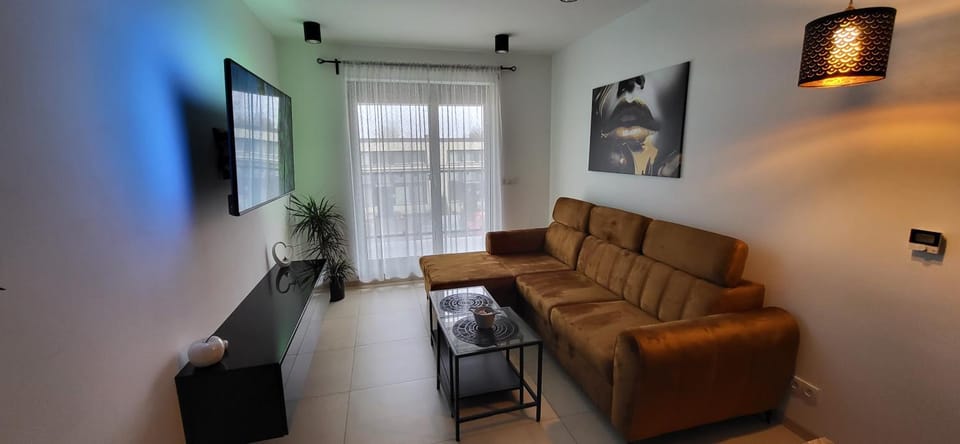 Apartament JB 56m2 parking,balkon,2sypialnie Apartment in Lower Silesian Voivodeship