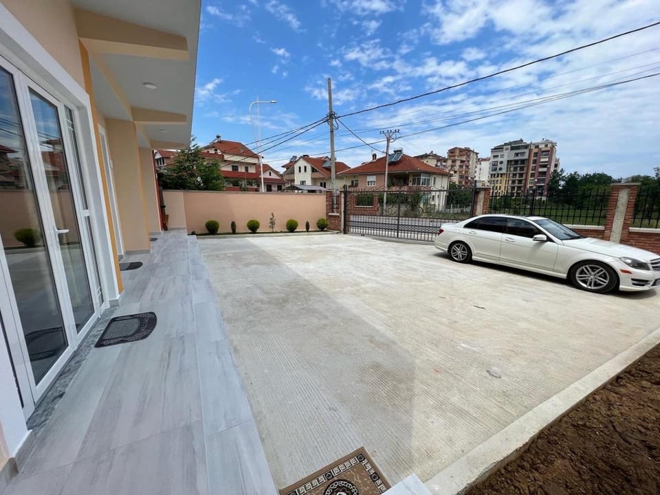 Ledio guest house Bed and Breakfast in North Macedonia