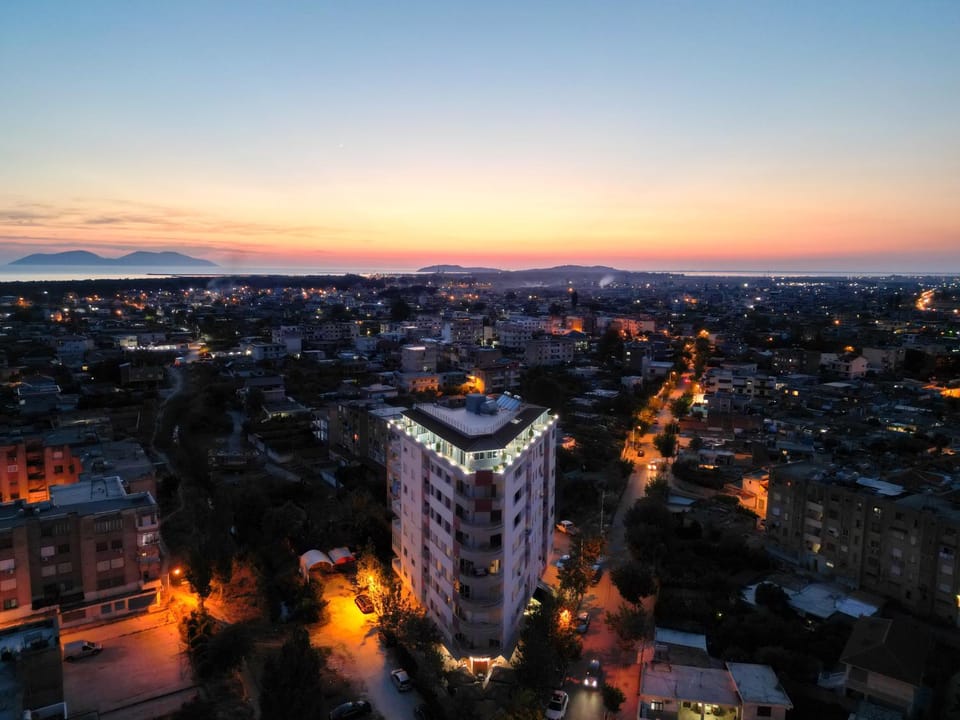 Property building, Nearby landmark, Day, Natural landscape, Bird's eye view, City view, Sea view, Sunrise, Sunset