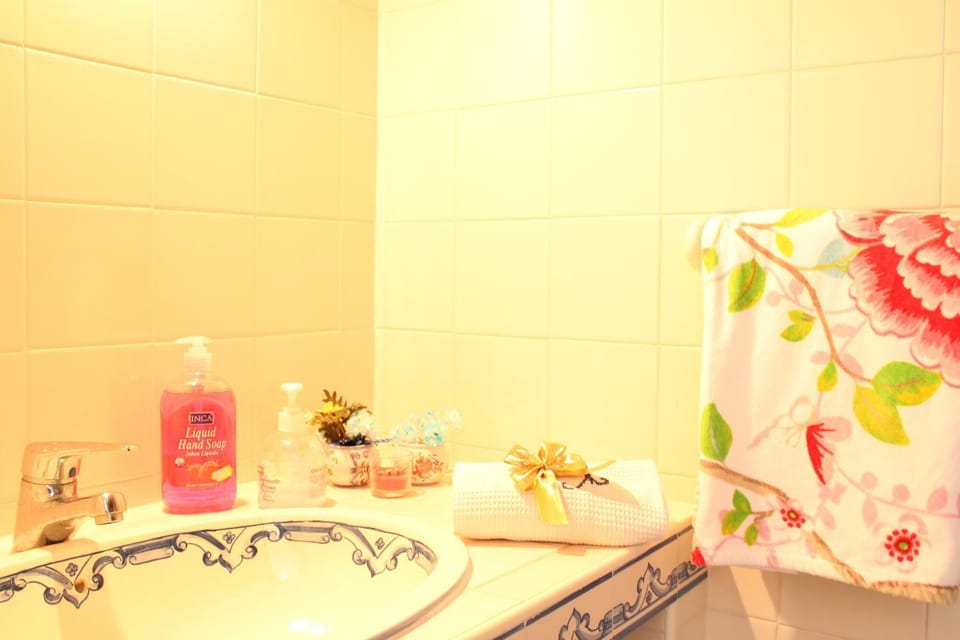 Bathroom, Swimming pool