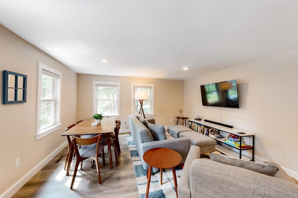 The Cape House House in Cotuit
